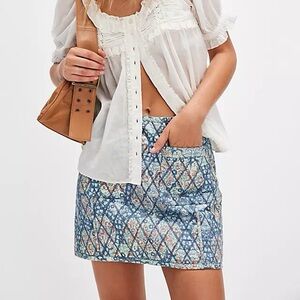 Free People Darla Quilted Paisley Tapestry Mini Skirt Size 10 Boho Cottagecore